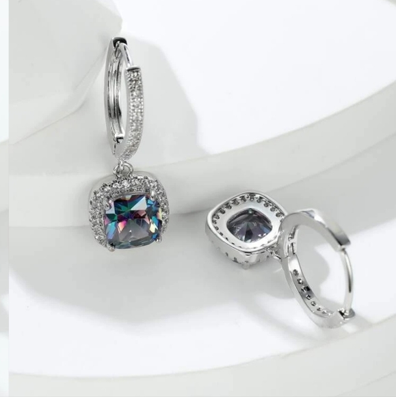 💜💜NEW💜💜EXQUISITE!! DANGLE  RAINBOW TOPAZ Earrings in SILVER Plating💜💜 - Picture 2 of 15